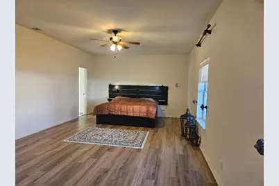 710 N Avenue C, Elgin, TX 78621 - Photo 10