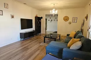 710 N Avenue C, Elgin, TX 78621 - Photo 6