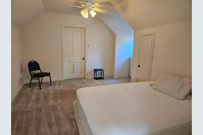 710 N Avenue C, Elgin, TX 78621 - Photo 22