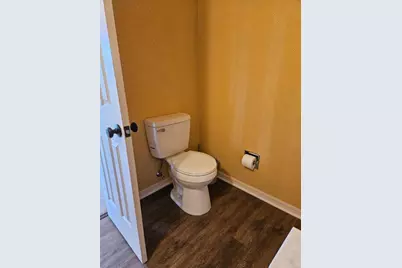 710 N Avenue C, Elgin, TX 78621 - Photo 24