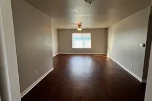 1172 Webberville Rd, Austin, TX 78721 - Photo 10