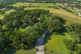 700 Shanklin Rd, Belton, TX 76513 - Photo 6