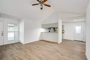 6210 Buffalo Pass, Austin, TX 78745 - Photo 2