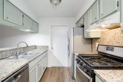 6210 Buffalo Pass #B, Austin, TX 78745 - Photo 10