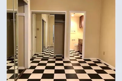 806 W 24th Street #107, Austin, TX 78705 - Photo 6