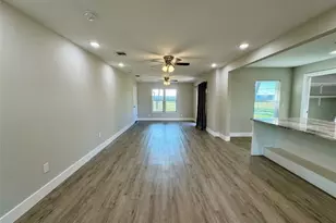 813 Central Ave, Elgin, TX 78621 - Photo 10