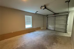 813 Central Ave, Elgin, TX 78621 - Photo 14