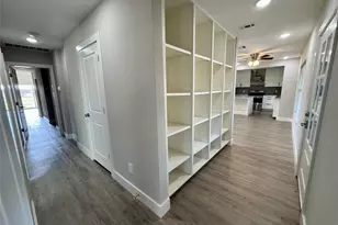 813 Central Ave, Elgin, TX 78621 - Photo 26