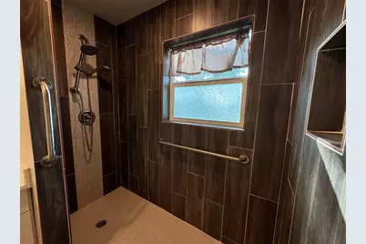 813 Central Avenue, Elgin, TX 78621 - Photo 20