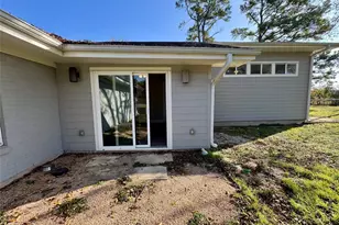 813 Central Ave, Elgin, TX 78621 - Photo 4