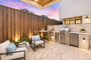 2300 Enfield Rd, Austin, TX 78703 - Photo 2
