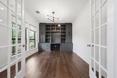 109 Mark Way, Liberty Hill, TX 78642 - Photo 4