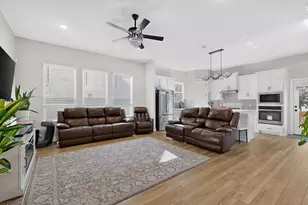 108 Red Camella Dr, Georgetown, TX 78628 - Photo 4