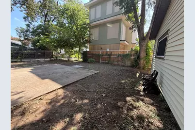 1402 Garden Street, Austin, TX 78702 - Photo 20