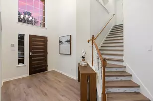 2950 Lantana Ridge Dr, Austin, TX 78732 - Photo 2