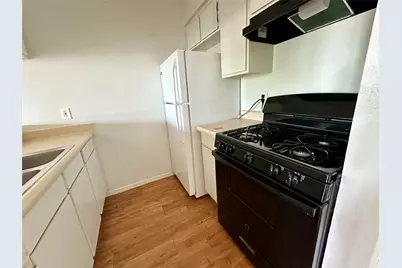 10810 Newmont Road #7, Austin, TX 78758 - Photo 4