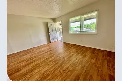 10810 Newmont Road #7, Austin, TX 78758 - Photo 2