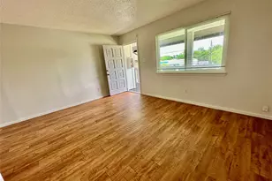 10810 Newmont Rd, Austin, TX 78758 - Photo 2