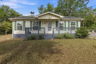 134 Tejas St, Smithville, TX 78957 - Photo 1