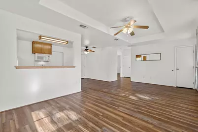 134 Tejas Street, Smithville, TX 78957 - Photo 8