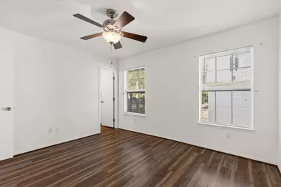 134 Tejas Street, Smithville, TX 78957 - Photo 16