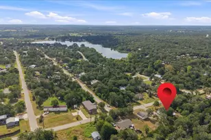 134 Tejas St, Smithville, TX 78957 - Photo 2