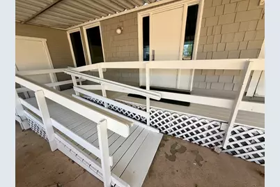 1102 Beech Street, Taylor, TX 76574 - Photo 8