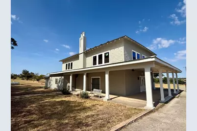 1102 Beech Street, Taylor, TX 76574 - Photo 2