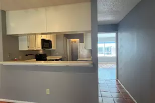 806 W 24th St, Austin, TX 78705 - Photo 4
