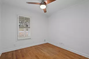 2711 Mountain Laurel Dr, Austin, TX 78703 - Photo 22