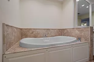 2711 Mountain Laurel Dr, Austin, TX 78703 - Photo 18