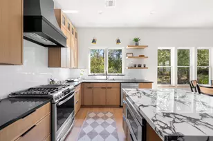 5607 Tura Ln, Austin, TX 78721 - Photo 10