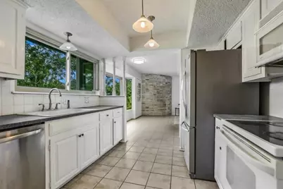 9010 Quail Creek Drive, Austin, TX 78758 - Photo 6