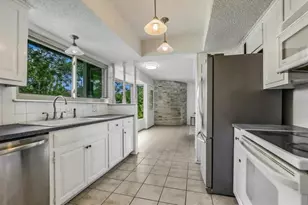 9010 Quail Creek Dr, Austin, TX 78758 - Photo 6