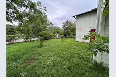 9010 Quail Creek Drive, Austin, TX 78758 - Photo 2