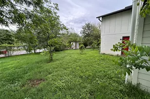 9010 Quail Creek Dr, Austin, TX 78758 - Photo 2