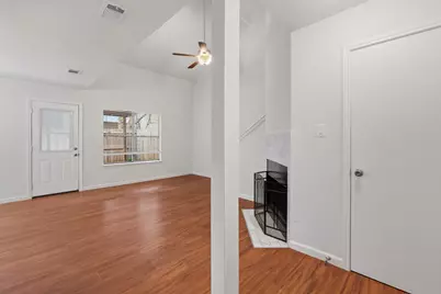 512 Eberhart Lane #1402, Austin, TX 78745 - Photo 16