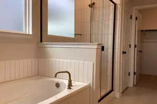 140 Clover Bnd, Liberty Hill, TX 78642 - Photo 12