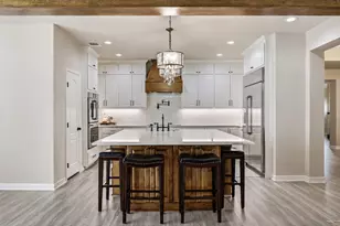 218 Champions Dr, Georgetown, TX 78628 - Photo 6