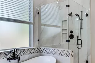218 Champions Dr, Georgetown, TX 78628 - Photo 20