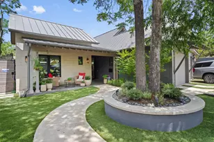 1175 San Bernard St, Austin, TX 78702 - Photo 2