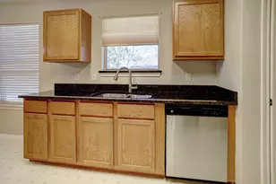 226 Schaefer Blvd, Bastrop, TX 78602 - Photo 14