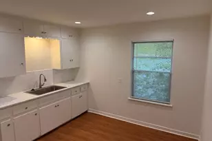 2514 W 12th St, Austin, TX 78703 - Photo 2