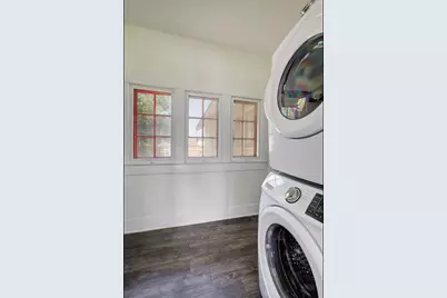 903 Shoal Cliff Court, Austin, TX 78705 - Photo 32