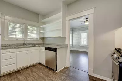 903 Shoal Cliff Court, Austin, TX 78705 - Photo 10