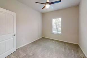 12001 Heatherly Dr, Austin, TX 78747 - Photo 16