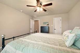 102 McCoy Cir, Bastrop, TX 78602 - Photo 32