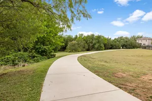 300 River Bluff Cir, Georgetown, TX 78626 - Photo 36