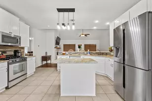 300 River Bluff Cir, Georgetown, TX 78626 - Photo 14