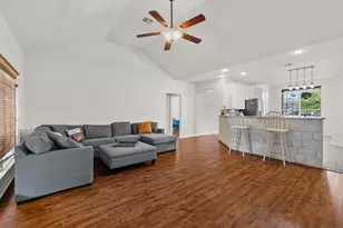 300 River Bluff Cir, Georgetown, TX 78626 - Photo 6